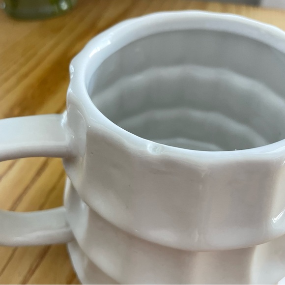 Godiva White Christmas Tree Mug NWOT - Picture 2 of 5